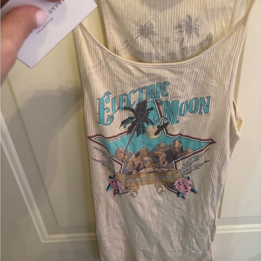 Spell Cream Electric Moon Graphic Tank Top - Picture 4 of 6